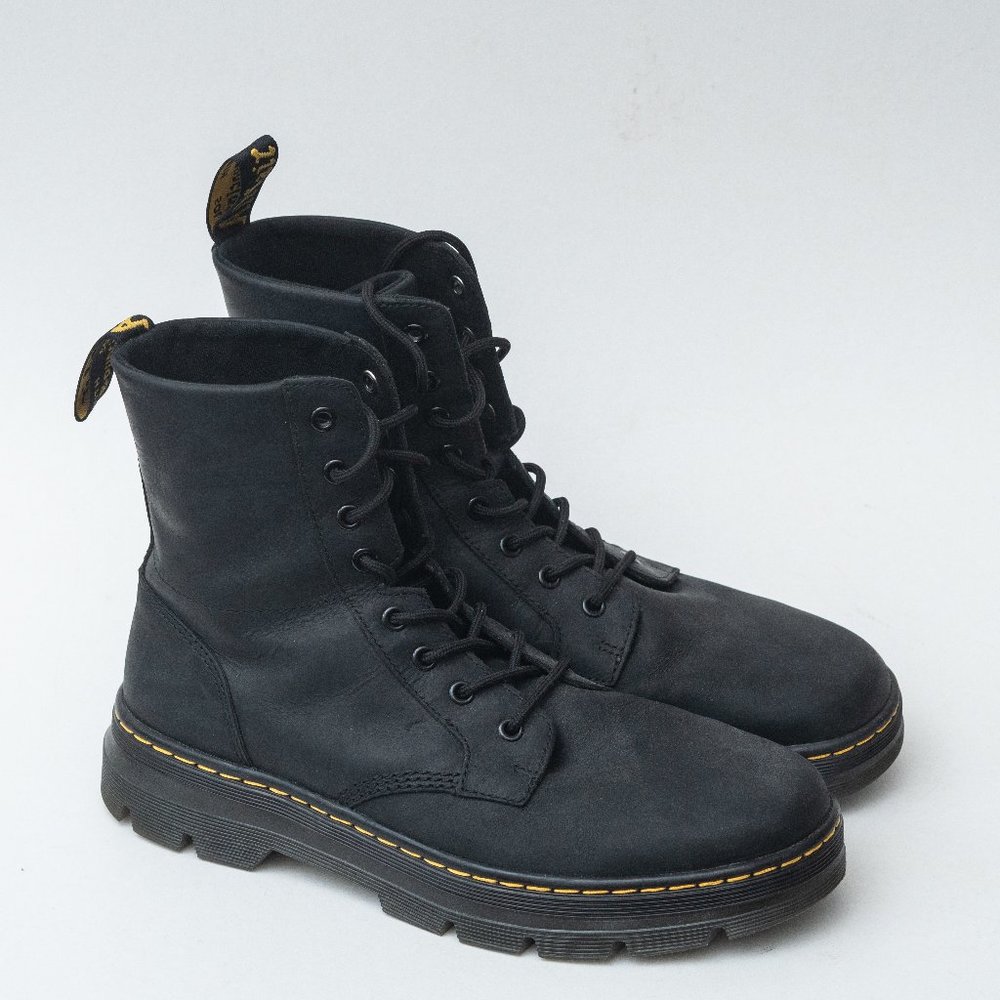 DR. MARTENS MENS COMBS COMBAT FALL WINTER CASUAL BOOT SIZE 9